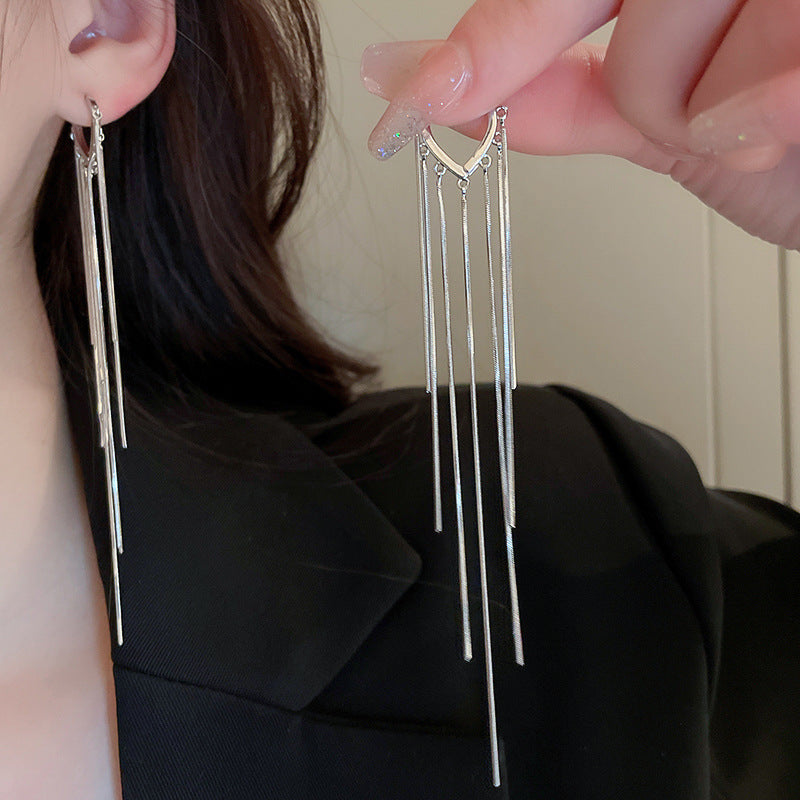 Orecchini a Nappa Geometrici Minimalisti in Metallo Placcato con Perni in Argento Sterling