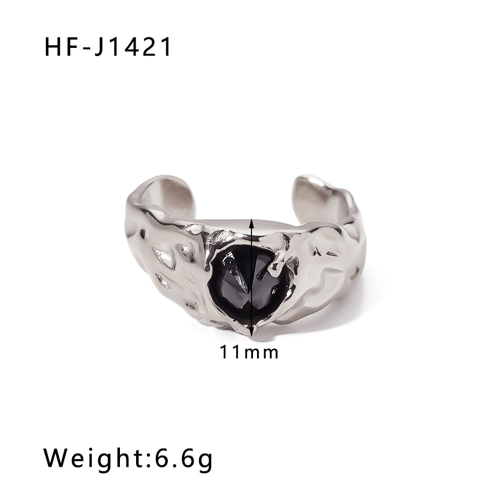 Anello da donna minimalista geometrico in acciaio al titanio con placcatura in oro 18 carati e intarsio di zirconi