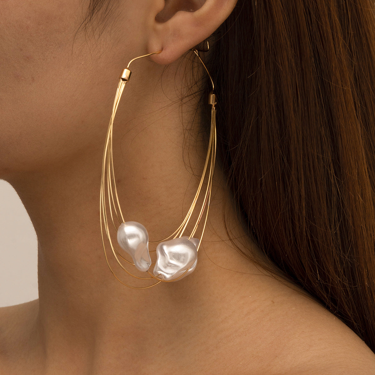 Bohemian Geometric Brass Earrings with Inlaid Imitation Pearls and Tassel Design for Women