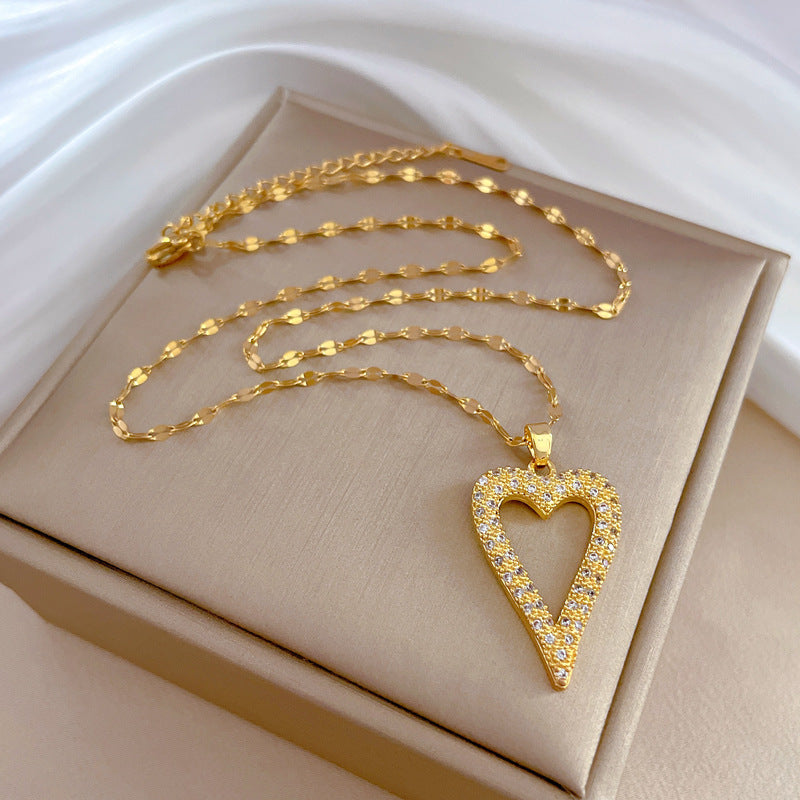 Minimalist Heart-Shaped Titanium Steel Necklace with Rhinestone Inlay for Women, Delicate Clavicle Chain with Plated Finish