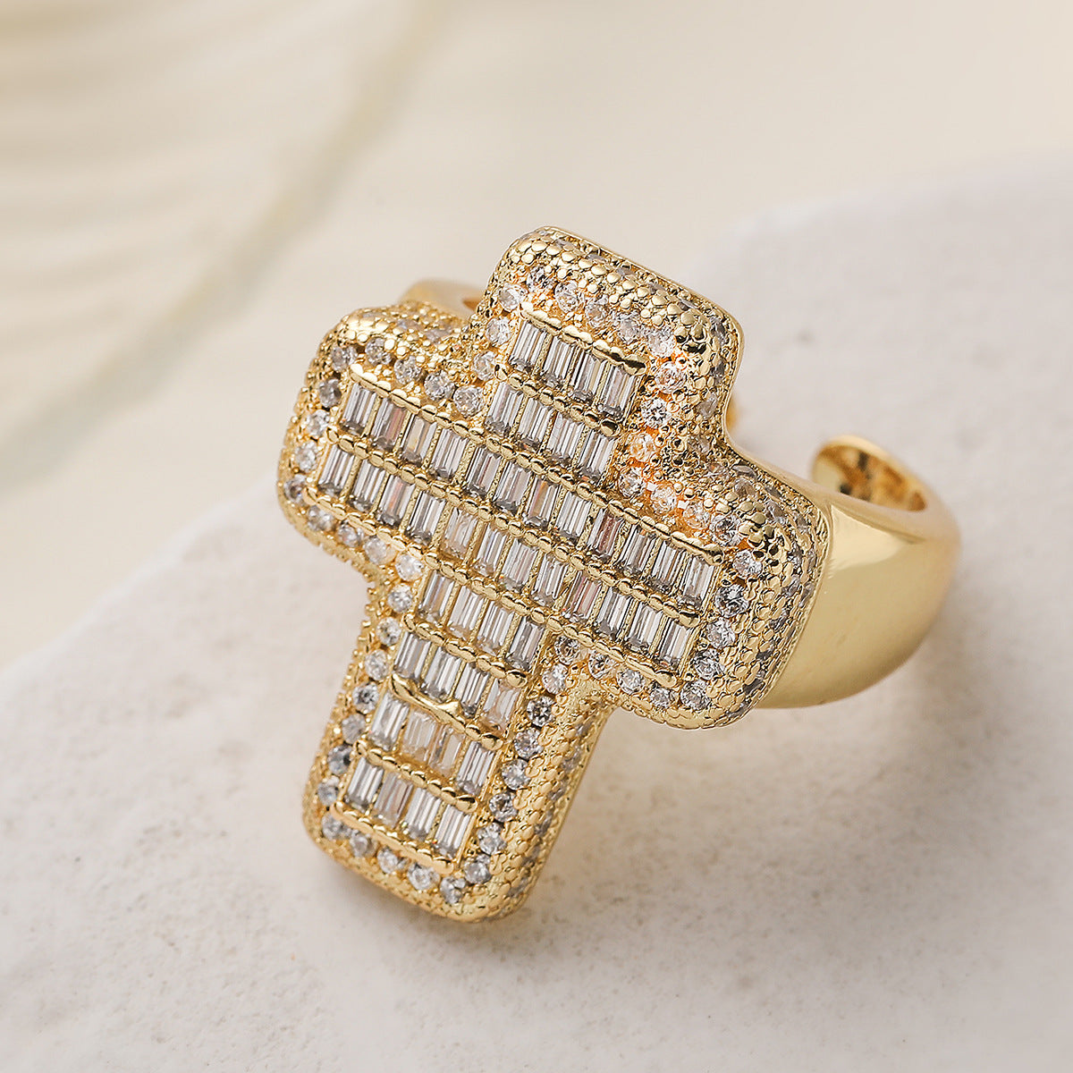 Minimalist Hip-hop 18K Gold Plated Brass Micro-inlay Cubic Zirconia Cross Geometric Ring for Women