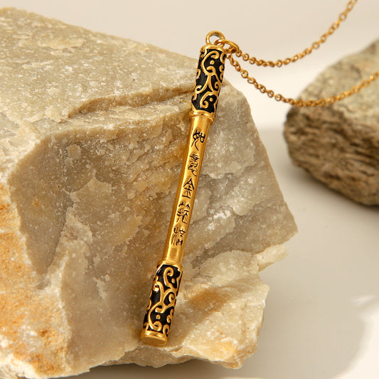 Collana con pendente a bastone d'oro del Re Scimmia, in stile retrò cinese, in acciaio al titanio con finitura galvanizzata su catena a O