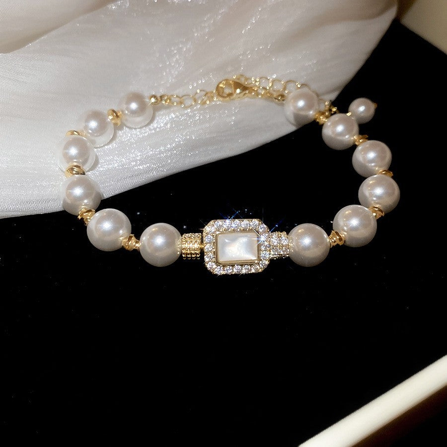Elegante pulsera geométrica de perlas para mujer con detalles de pedrería, acabado chapado, estilo minimalista para oficina, joyería de lujo para uso diario