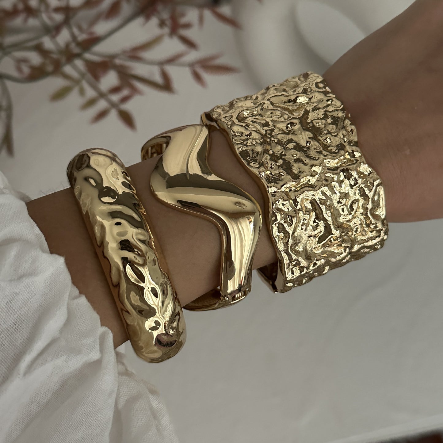 Minimalist Geometric Plated Alloy Cuff Bracelet for Women