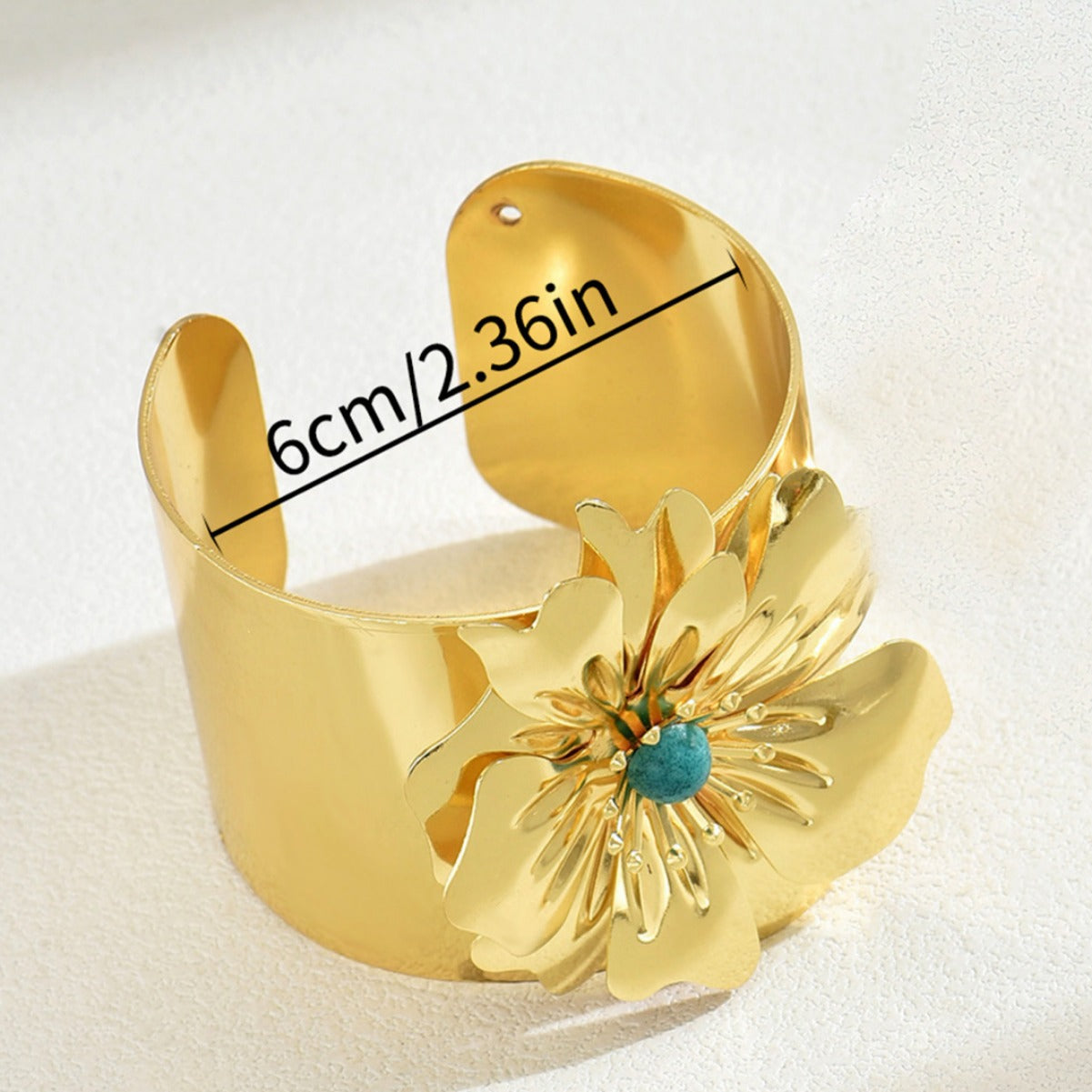 Bracciale a Polsino Aperto Floreale di Moda, Regolabile, Placcato Oro 18K, con Intarsi in Strass in Lega di Zinco, Gioielli da Donna