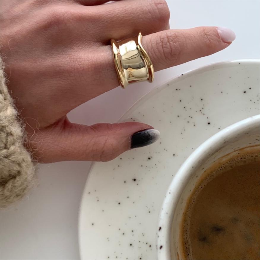 Minimalist 925 Sterling Silver Geometric Heart Wide Band Ring for Women
