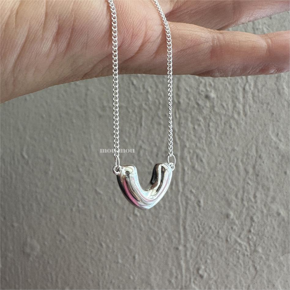 Minimalist Geometric V-Shaped Necklace in 925 Sterling Silver with Rhodium Plating for Women
