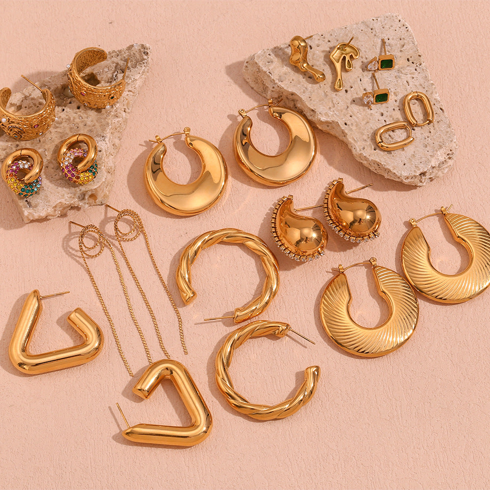 Fashionable Geometric Stainless Steel Earrings with 18K Gold Plating and Fringe Detail for Women