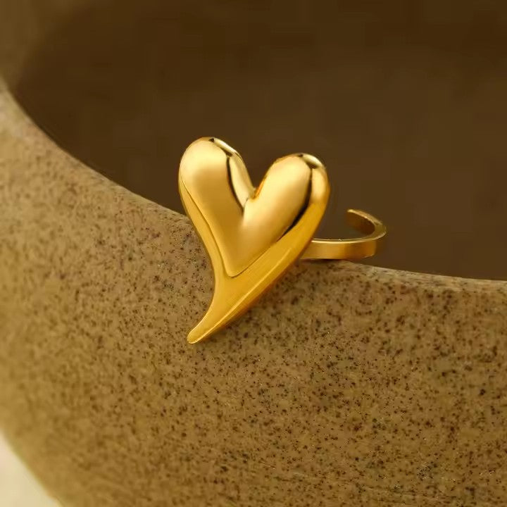 Anillo de acero inoxidable con forma de corazón estilo OL de moda para mujer con acabado chapado