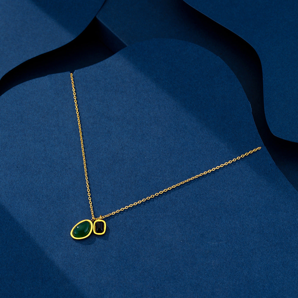 Elegante Collana con Ciondolo Geometrico in Acciaio al Titanio da Donna, Finitura Placcata, Catena Cubana, Gioielli di Moda Minimalisti
