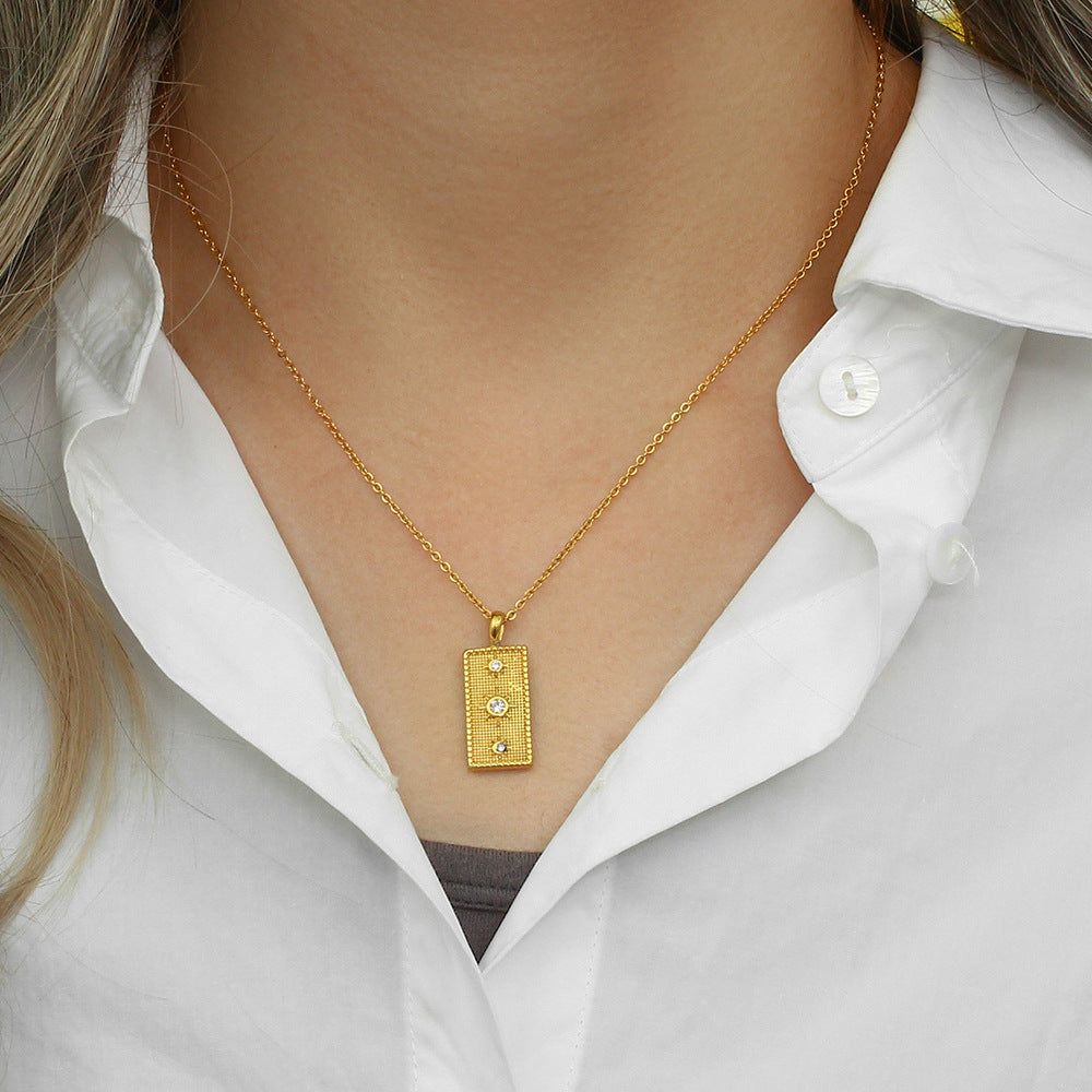 Collana con Pendente Girasole Geometrico Minimalista da Donna in Acciaio Inossidabile con Finitura Placcata