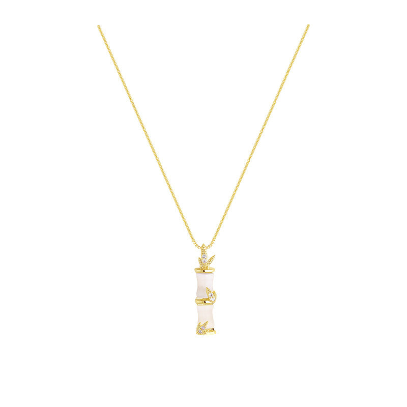 Collana con ciondolo minimalista in bambù per donna con catena a scatola in acciaio al titanio a forma di foglia, placcata sottovuoto, catena per il collo leggera di lusso