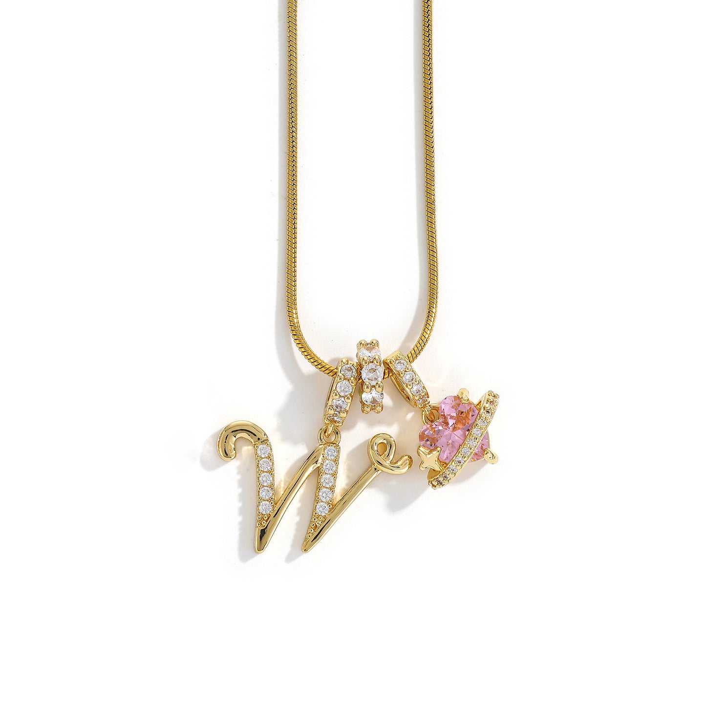 Collana con ciondolo a lettera minimalista in rame con intarsio di zirconi dal design geometrico per donna