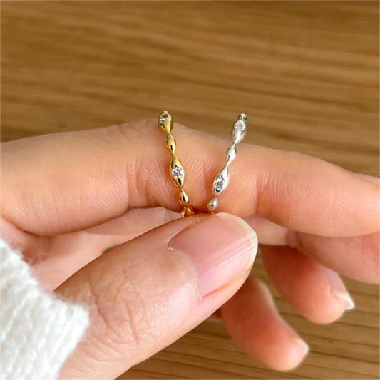 Minimalist Geometric Silver Ring with Zirconia Accents for Women, 925 Sterling Silver Band, Polished Edged Square Grain Design