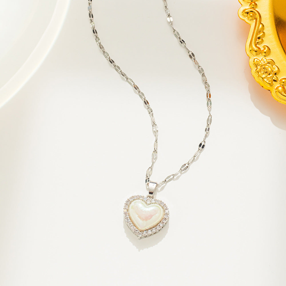 Dulce y Fresco Collar de Corazón Perla de Acero Titanio Inspirado en Sirena para Mujer con Baño de Oro y Cadena Ondulada