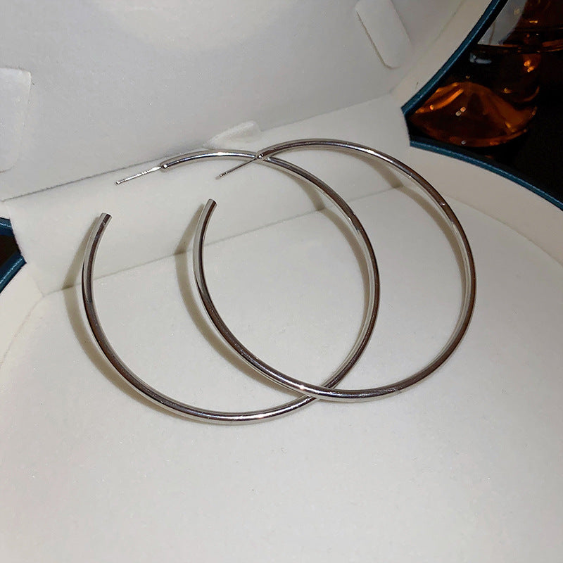 Orecchini a cerchio geometrici da donna in acciaio inossidabile placcato oro con perni in acciaio, stile chic