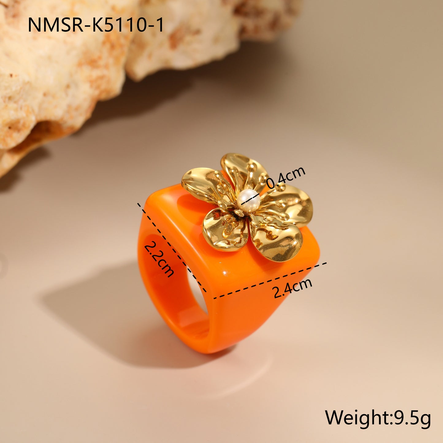 Anillo de lujo de resina floral y perlas en acero inoxidable con diseño geométrico y acabado chapado para mujer