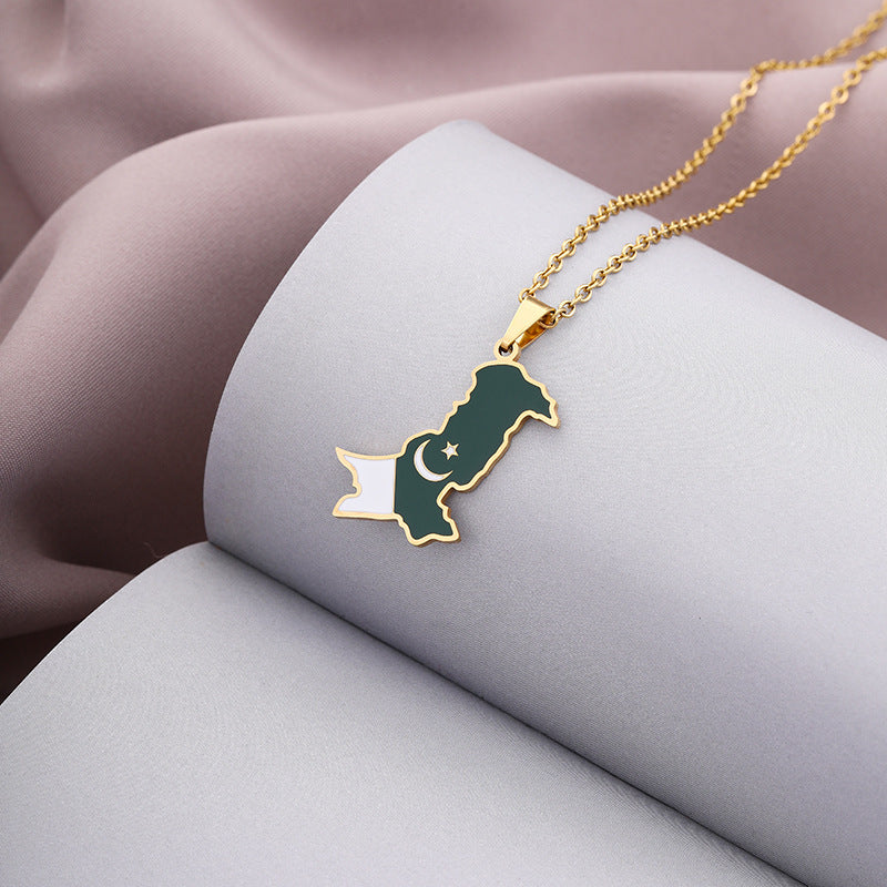 Collana con Pendente Geometrico Etnico Vintage da Donna e Uomo in Acciaio Inossidabile con Pendente in Acciaio al Titanio e Finitura Placcata su Catena ad "O"