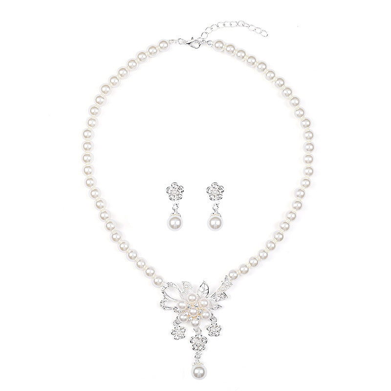 Elegant Floral Pearl Necklace and Earrings Set for Women Alloy Plated with Delicate Flower Pendant and Fresh Sweet Style