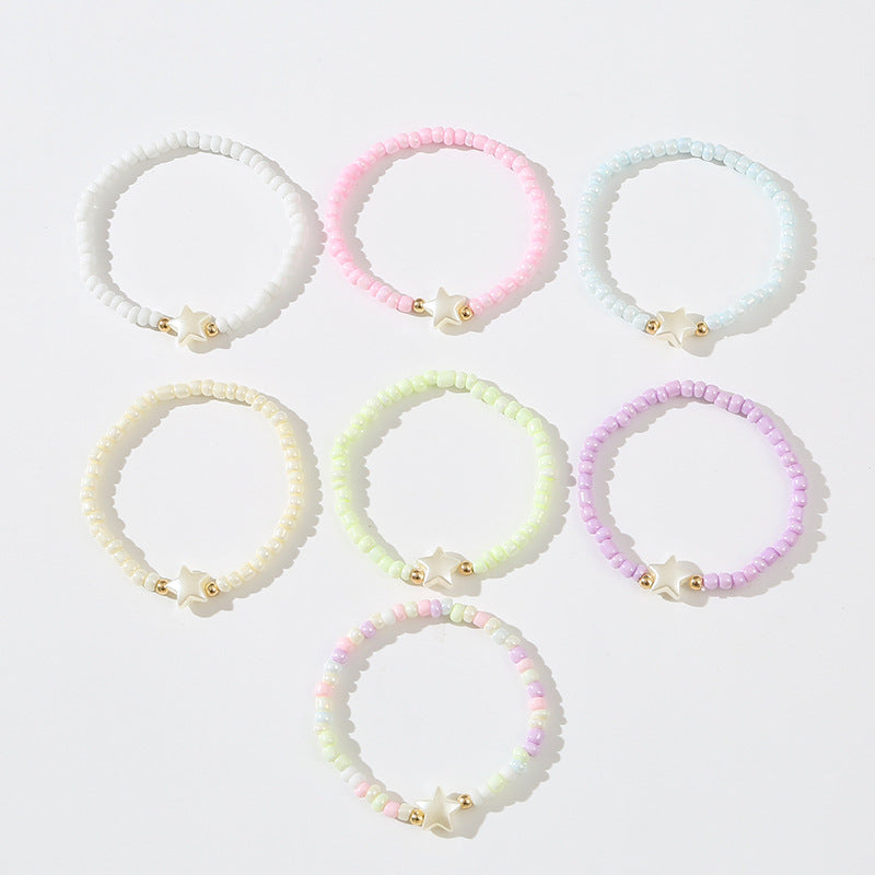 Juego de pulseras de resina plástica con forma de corazón, minimalistas, para niños, hechas a mano con cuentas de colores