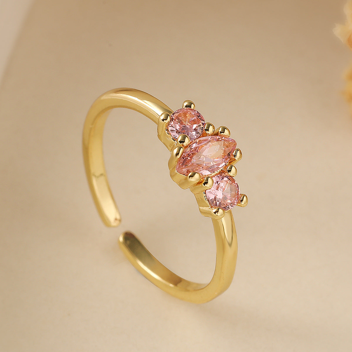 Anello Aperto Geometria Minimalista Vintage da Donna in Ottone con Zirconi Micro-Incastonati