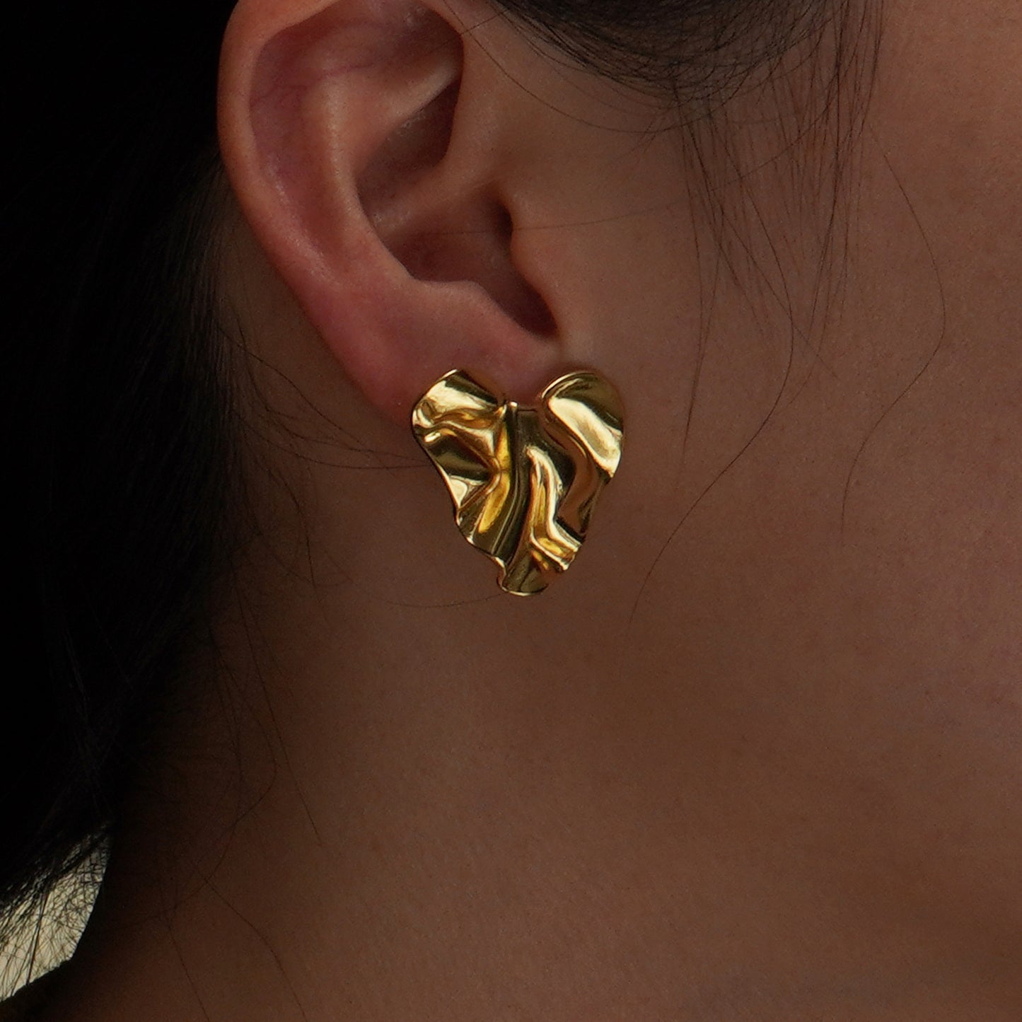 Sweet Luxury Heart Titanium Steel Plated Earrings for Women