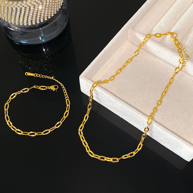 Minimalist Sporty Sweet Square Floral Plated Titanium Steel Necklace with Brass Pendant for Women