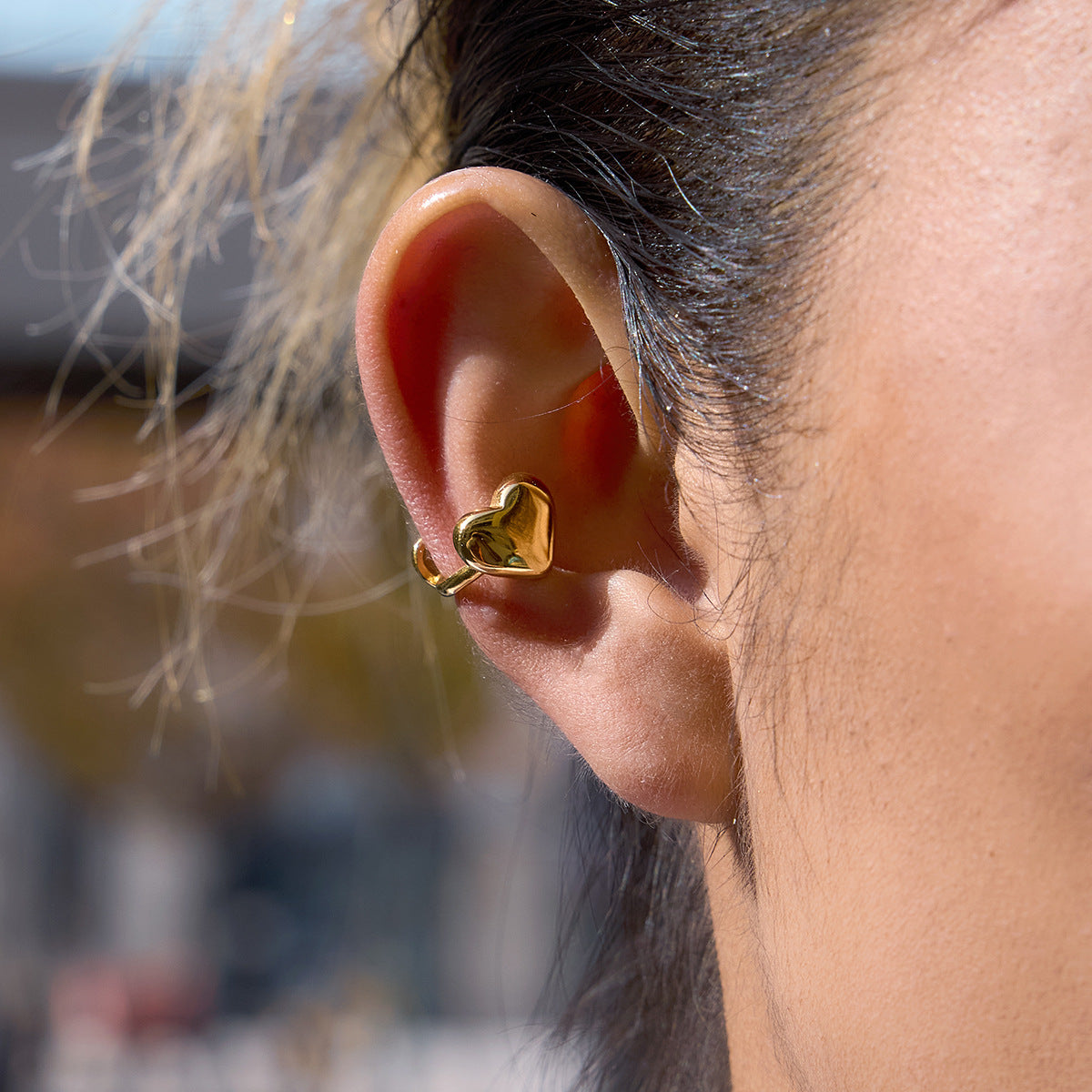 Orecchini da donna minimalisti placcati oro 18K in acciaio inossidabile a forma di cuore geometrico a U