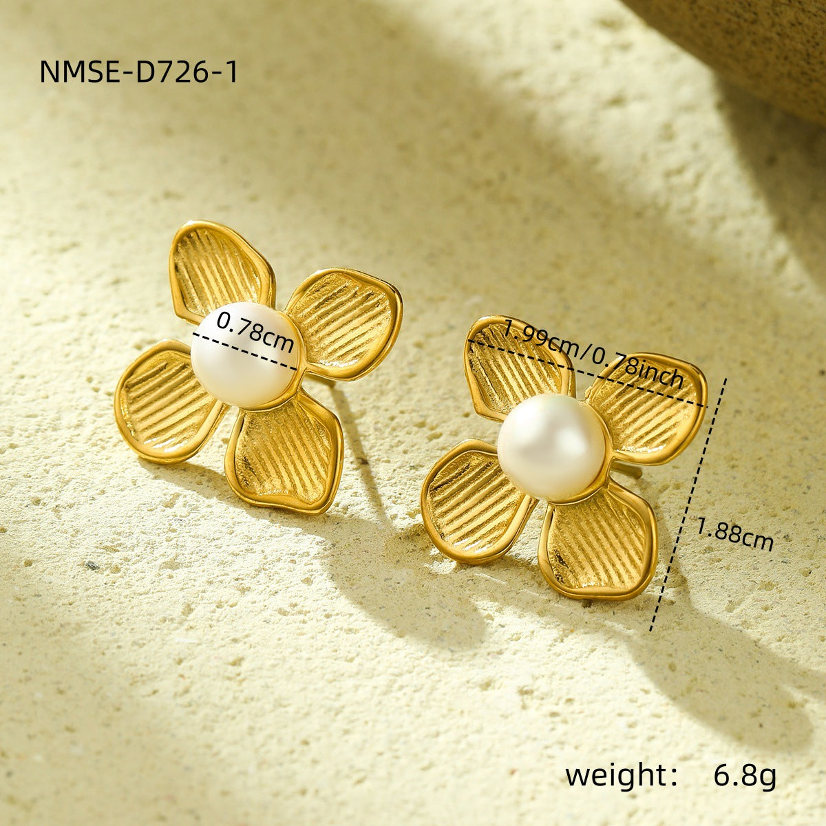 Pendientes minimalistas de titanio con forma floral, incrustaciones de perlas y acabado chapado para mujer