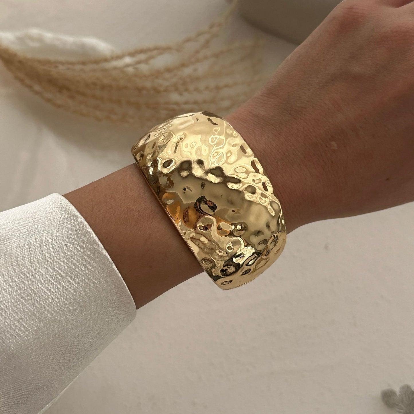 Heavy-Duty Polished Double Teardrop Oval Alloy Bracelet Set