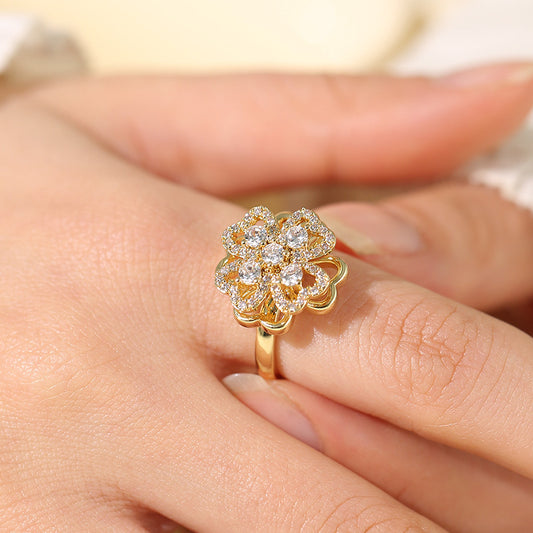 Minimalist Clover-Shaped Copper Ring with Rhinestone Inlay and Plated Finish for Women and Men