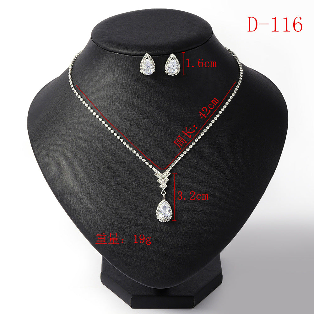 Fashionable Water-Drop Pendant Necklace and Earrings Set for Women with Rhinestone Inlay in Alloy, Wavy Chain Style