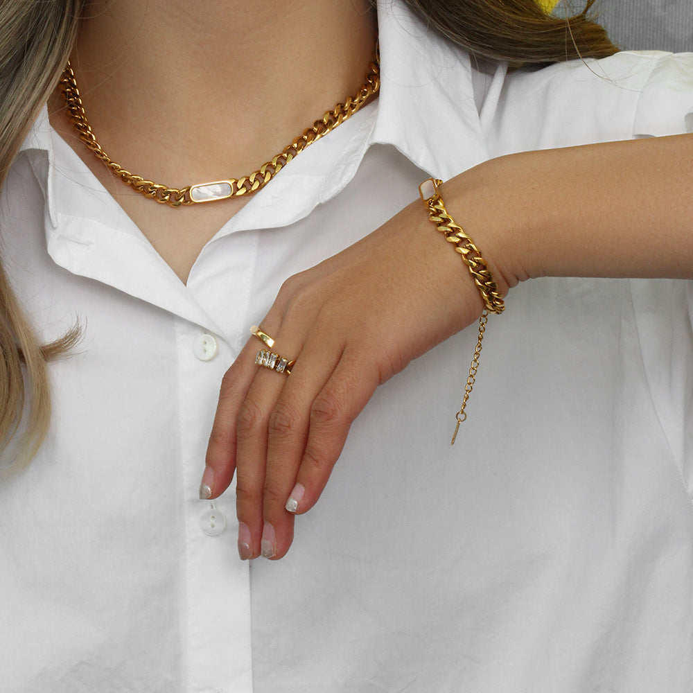 Set bracciale e collana a catena cubana geometrica vintage in acciaio inossidabile con finitura placcata