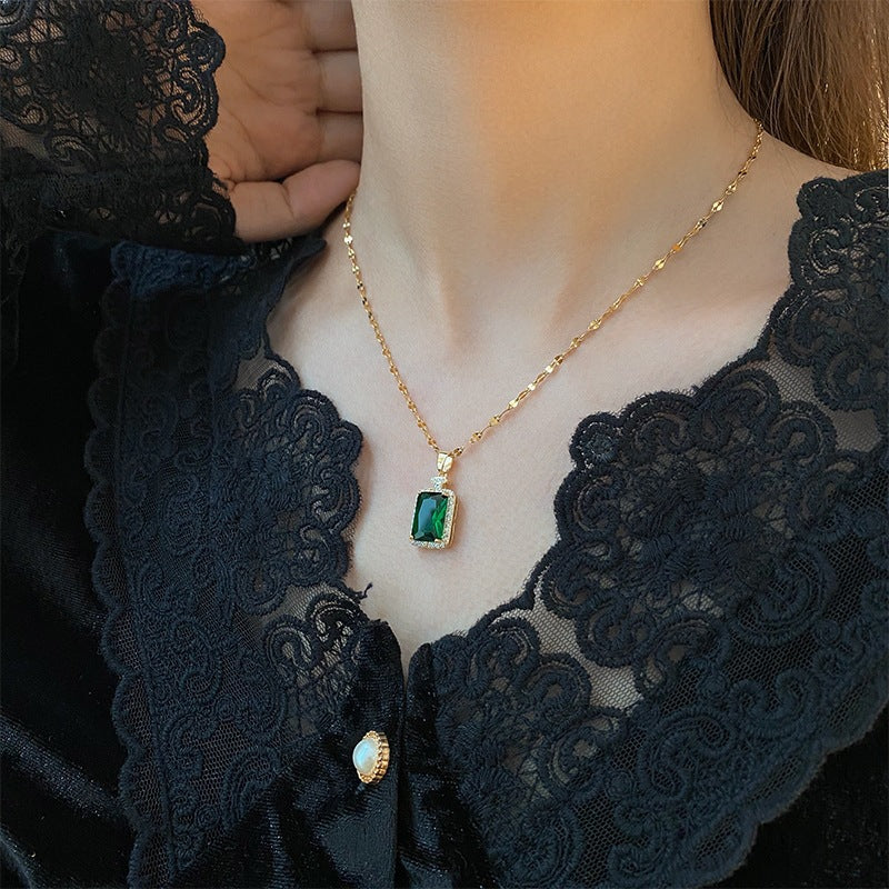 Vintage Geometric Square Pendant Necklace in Titanium Steel with Rhinestone Inlay for Women and Men