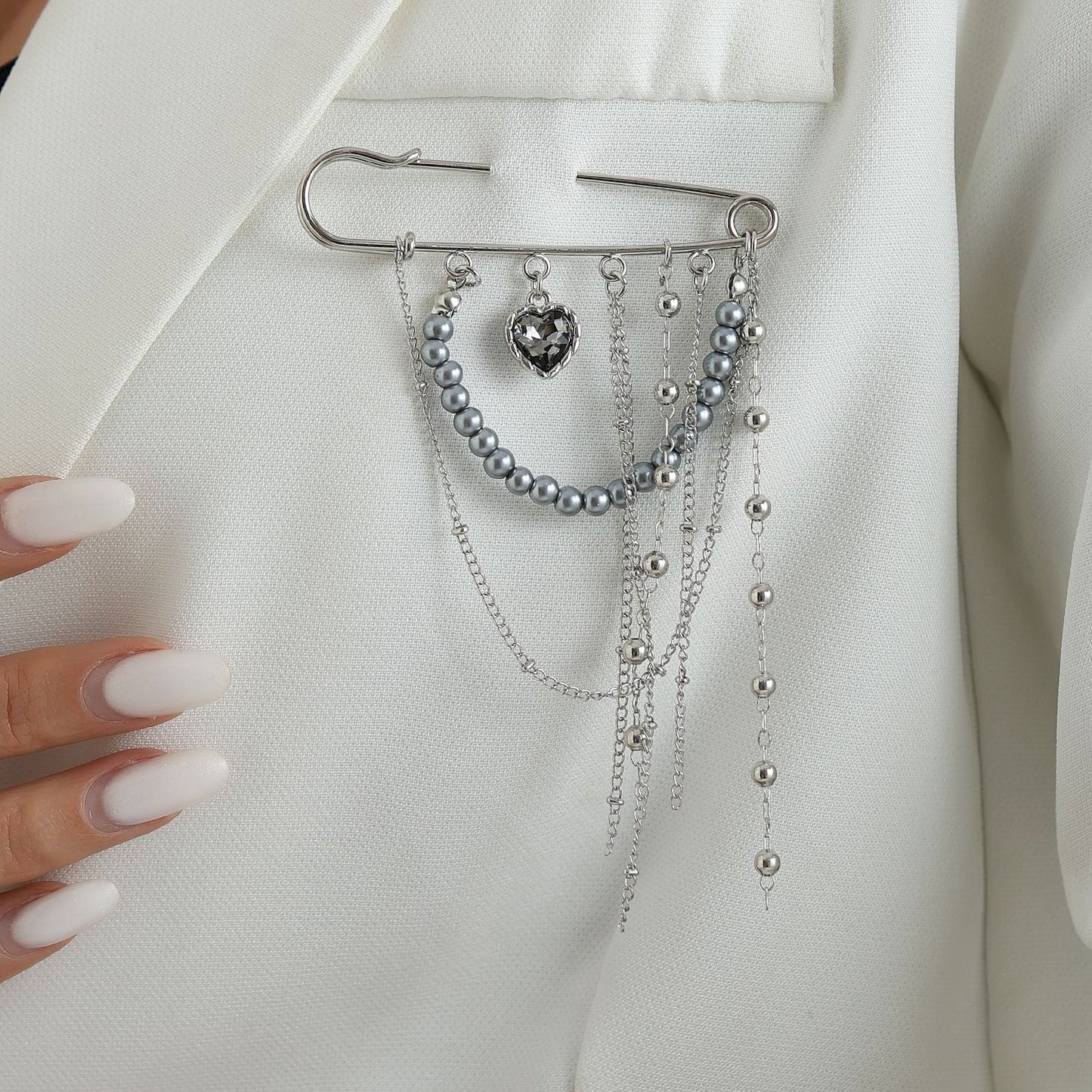 Sweet Streetwear Heart Geometric Rhinestone Plated Alloy Necklace for Women and Men