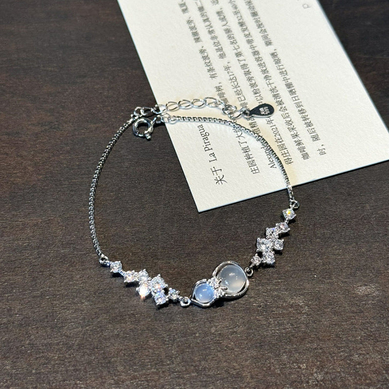 Elegant Luxury Floral Cubic Zirconia Inlaid Zinc Alloy Plated Bracelet for Women