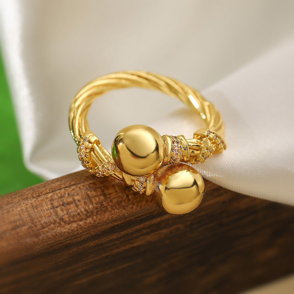 Minimalist Geometric Open Ring for Women Made of Brass with 18K Gold Plating and Zircon Inlay