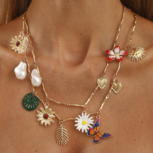 Vintage Butterfly and Floral Pendant Necklace for Women with Zinc Alloy Construction and Electroplated Finish