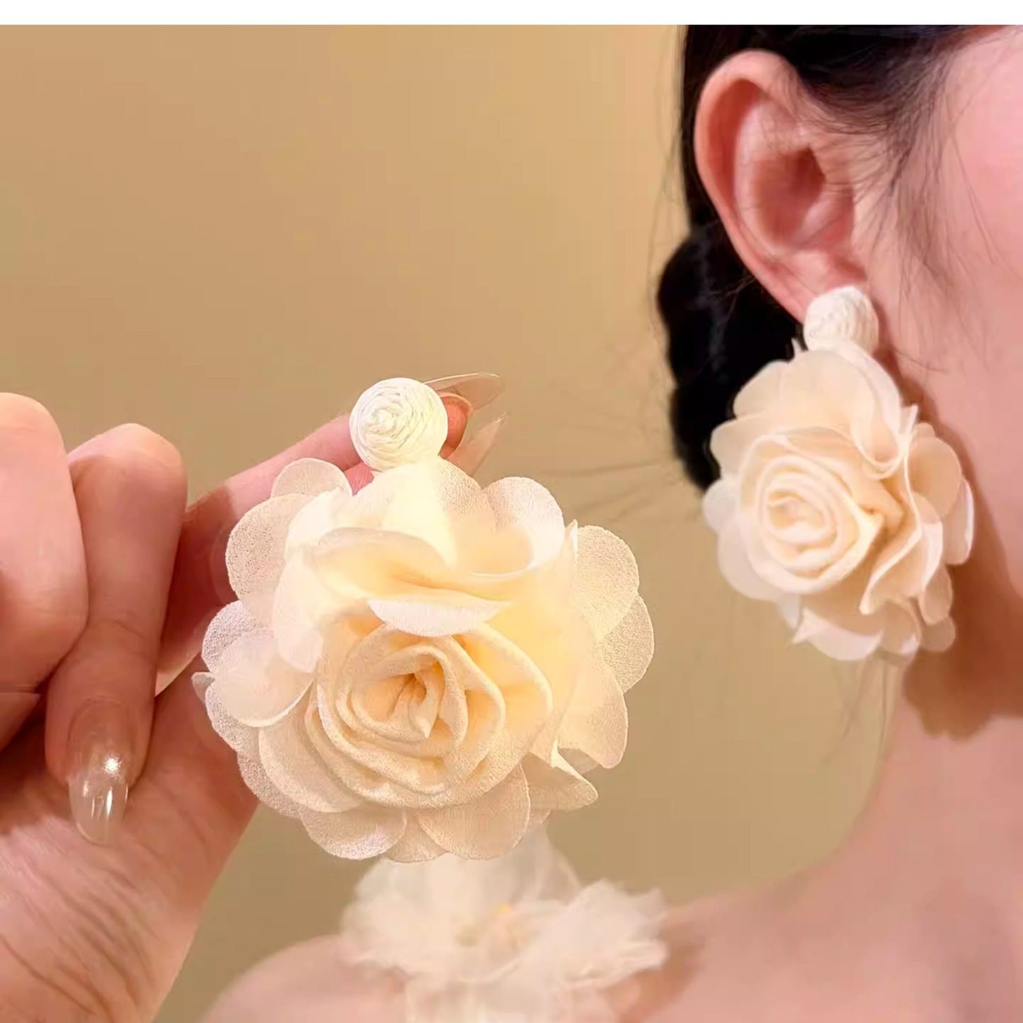 Orecchini a perno eleganti floreali in rame placcato con perni in acciaio inossidabile da donna, stile dolce e minimalista per vacanze al mare, gioielli per orecchie leggeri di lusso