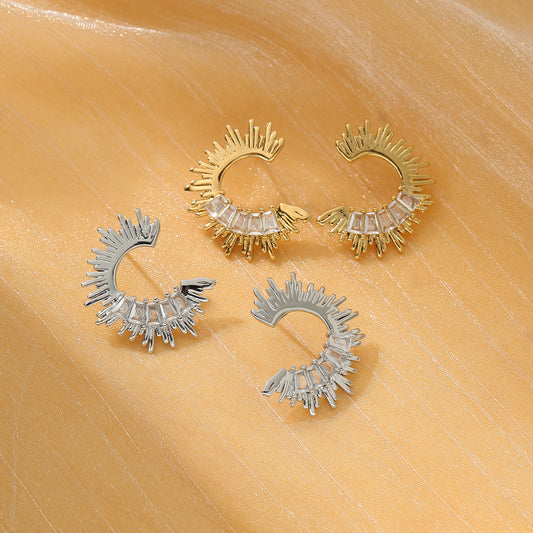 Pendientes de Acero de Titanio con Forma de Girasol a la Moda para Mujer con Incrustaciones de Pedrería y Chapado al Vacío en Oro de 18K