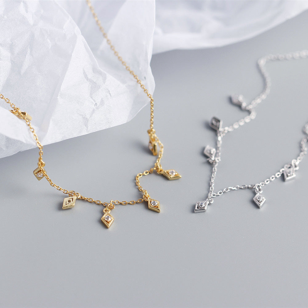 Elegante collar con colgante de plata de ley 925 geométrica con circonitas cúbicas y cadena de eslabones para mujer