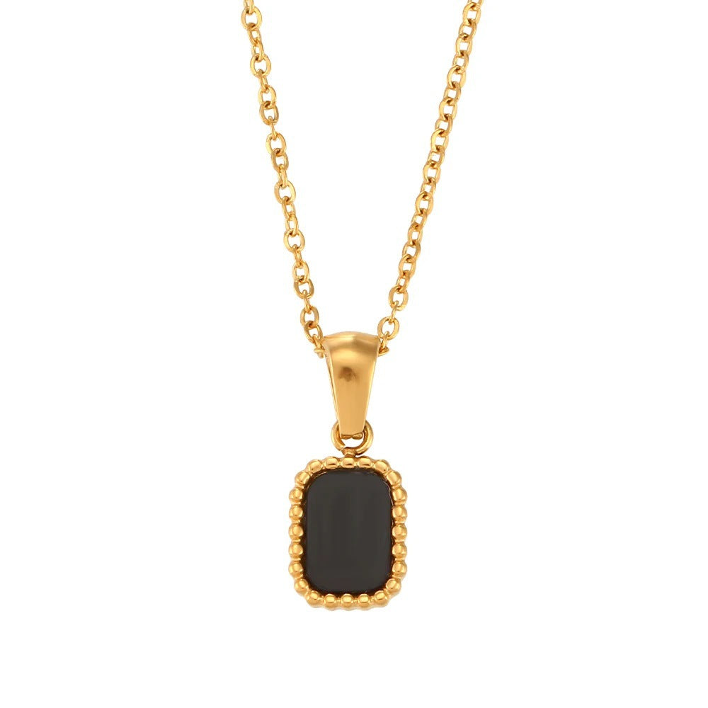 Collar con colgante minimalista de corazón de acero de titanio con chapado en oro de 18K y acabado esmaltado para mujer