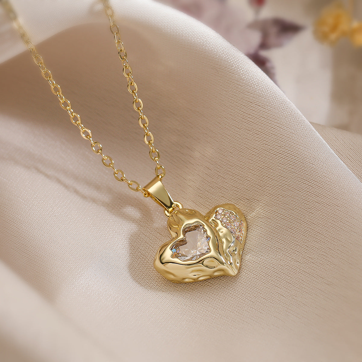 Minimalist Double Heart Shaped Copper Necklace with Real Gold Plating and Zircon Inlay for Women