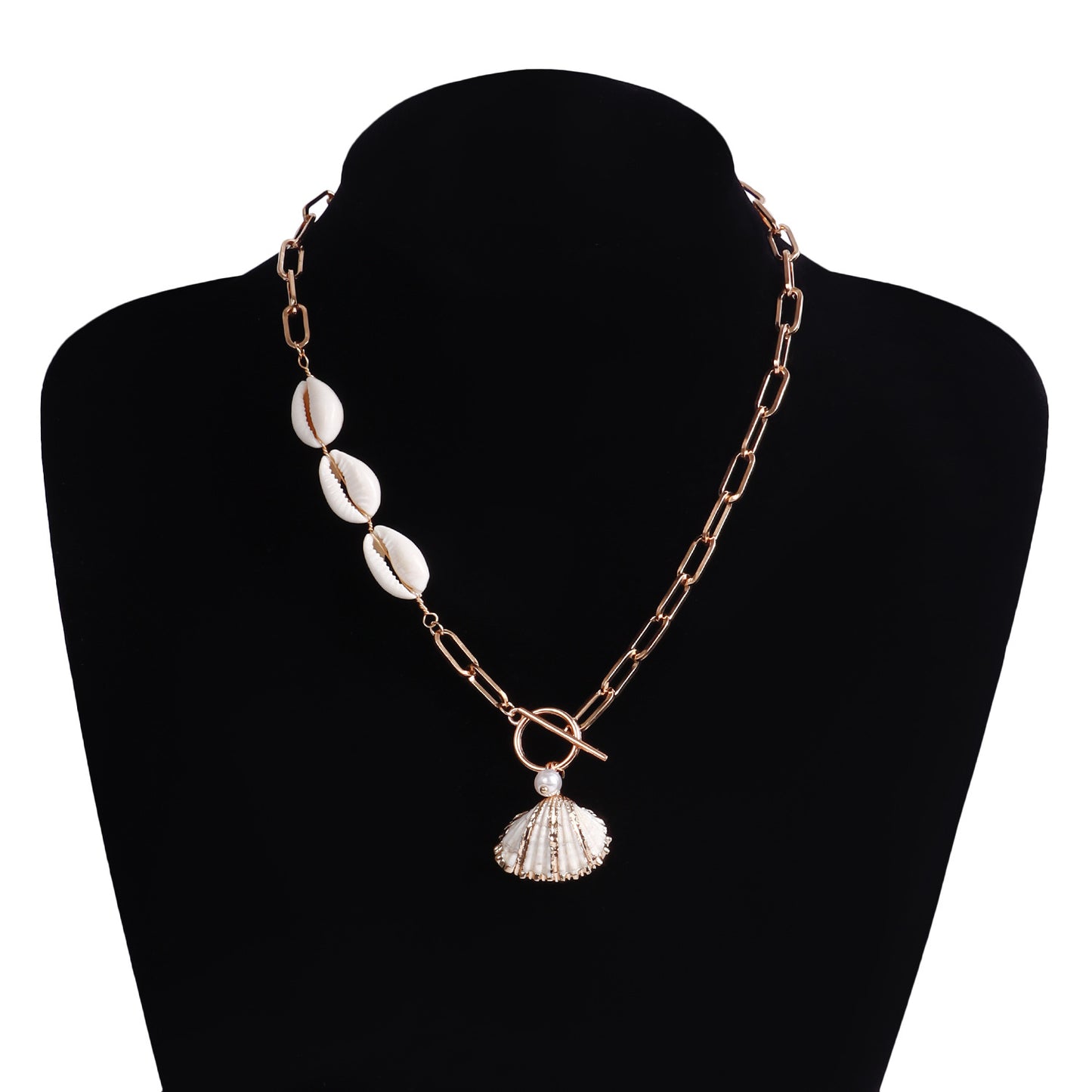 Collar con colgante de concha geométrica para mujer con cuerpo de aleación y acabado chapado, cadena de clavícula con temática playera