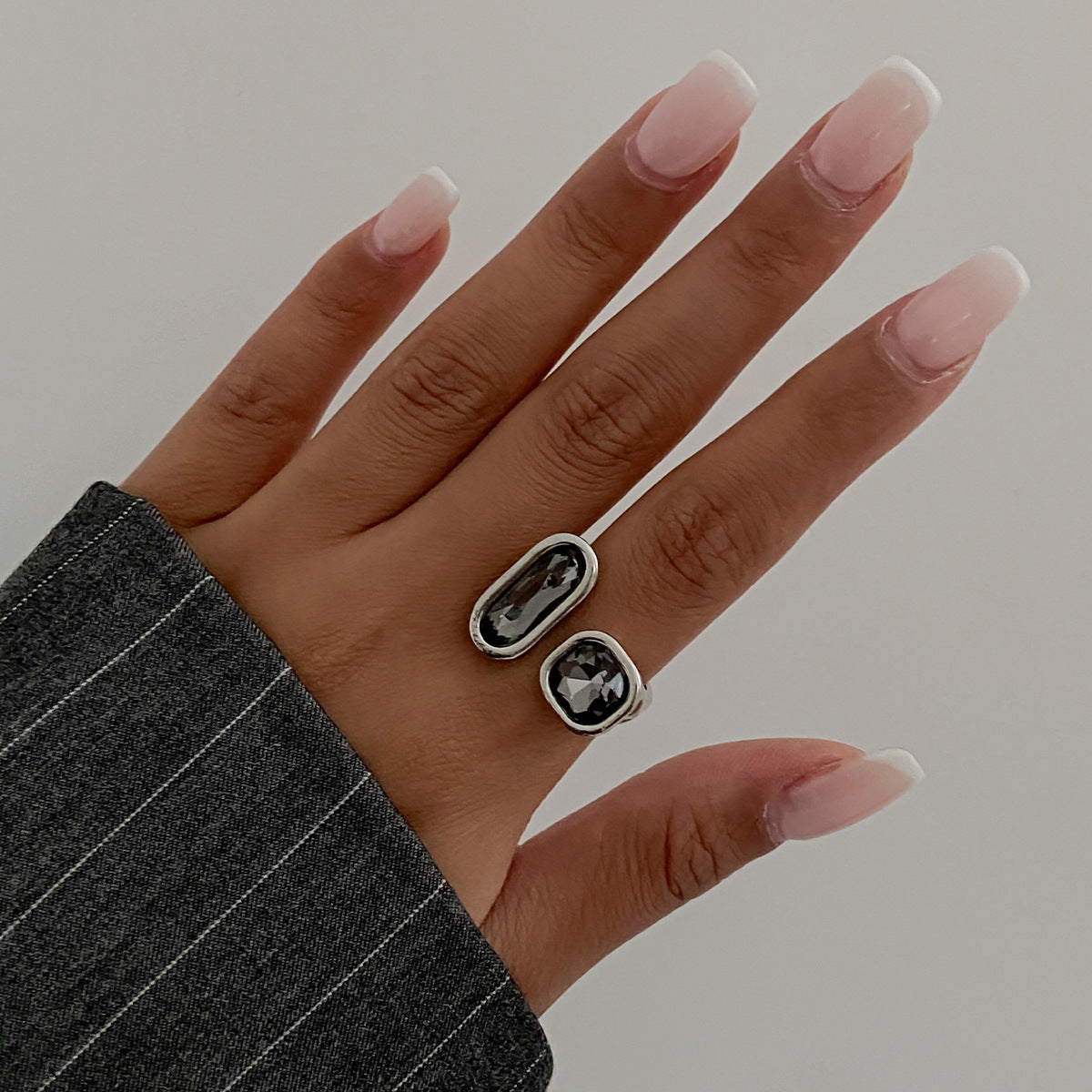 Luxury Minimalist Geometric Square Zinc Alloy Plated Ring for Women