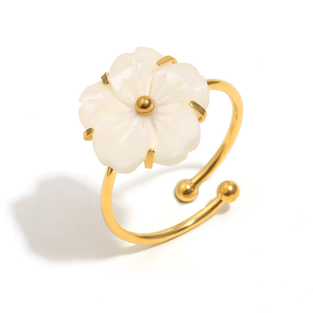Anillo Abierto Floral Elegante de Inspiración Francesa para Mujer Hecho de Acero Inoxidable con Baño de Oro de 18K e Incrustaciones de Nácar Blanco