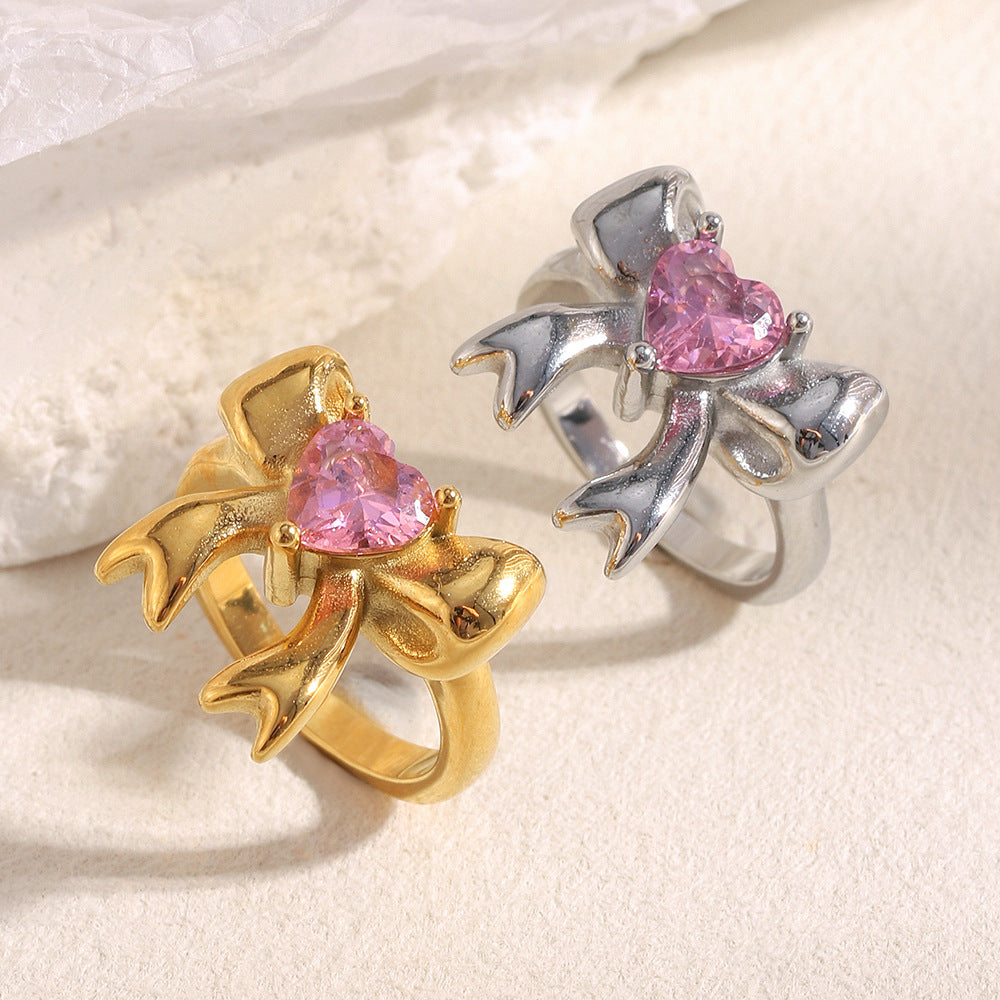 Anello da donna minimalista a forma di fiocco in acciaio inossidabile placcato oro 18 carati con zirconi cubici