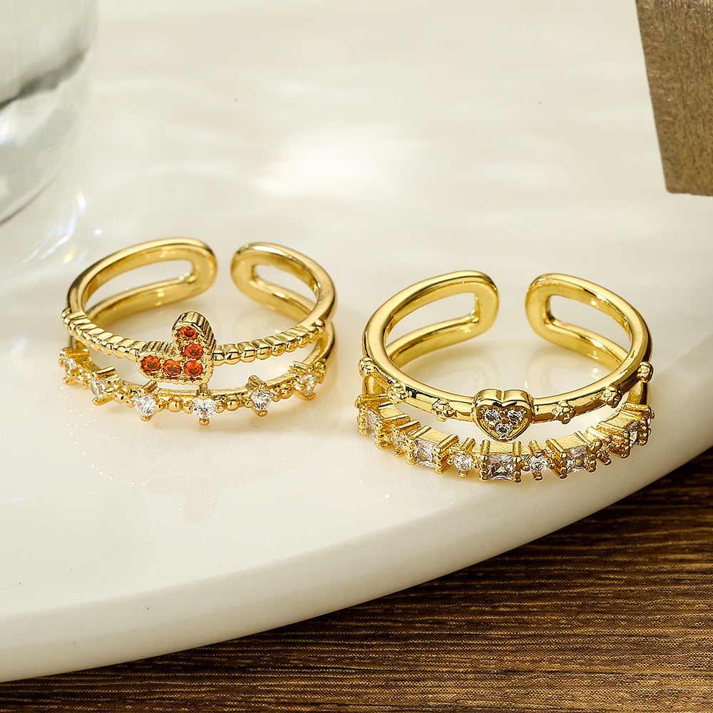 Anello da donna minimalista a forma di cuore geometrico in rame placcato oro con zirconi micro-pavé