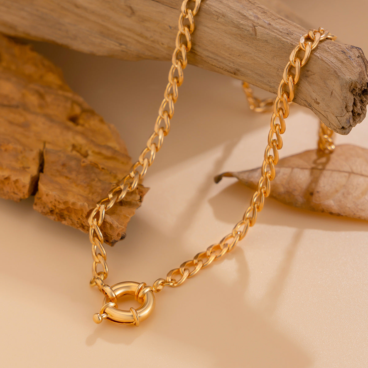 Minimalist Geometric Brass Snake Chain Necklace with Alloy Pendant for Women