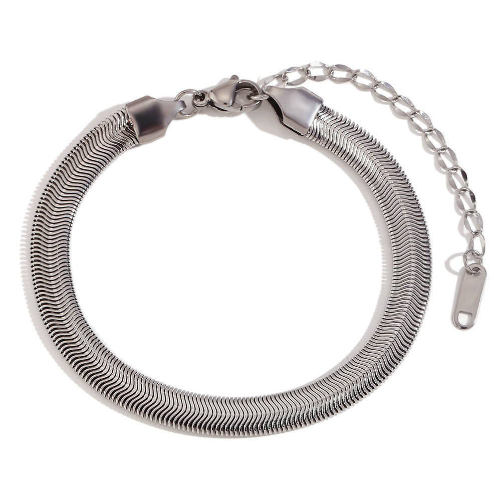 Vintage-Inspired Geometric Heart and Floral Stainless Steel Bracelet for Women with 18K Gold Plating and Micro-Pave Detailing